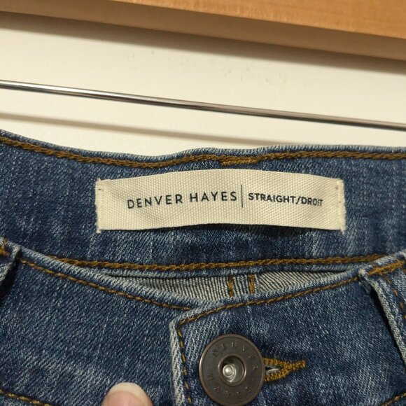 *3/$10* Denver Hayes Straight Leg Jeans Size 32 x 30 - Picture 3 of 7